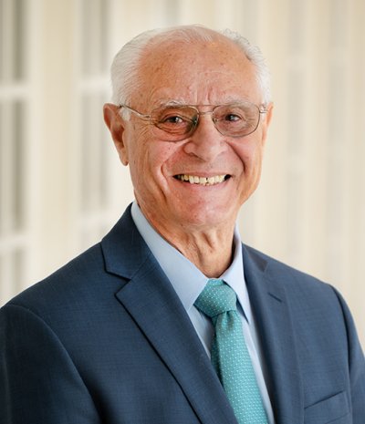 Robert D. Umbro headshot